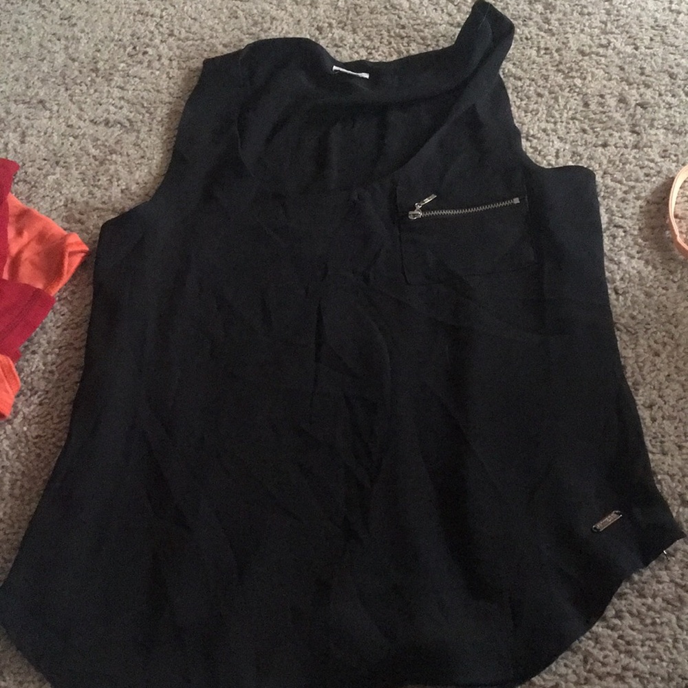 Guess tank